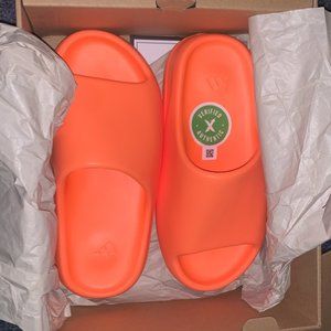 Yeezy Enflame Orange Slide